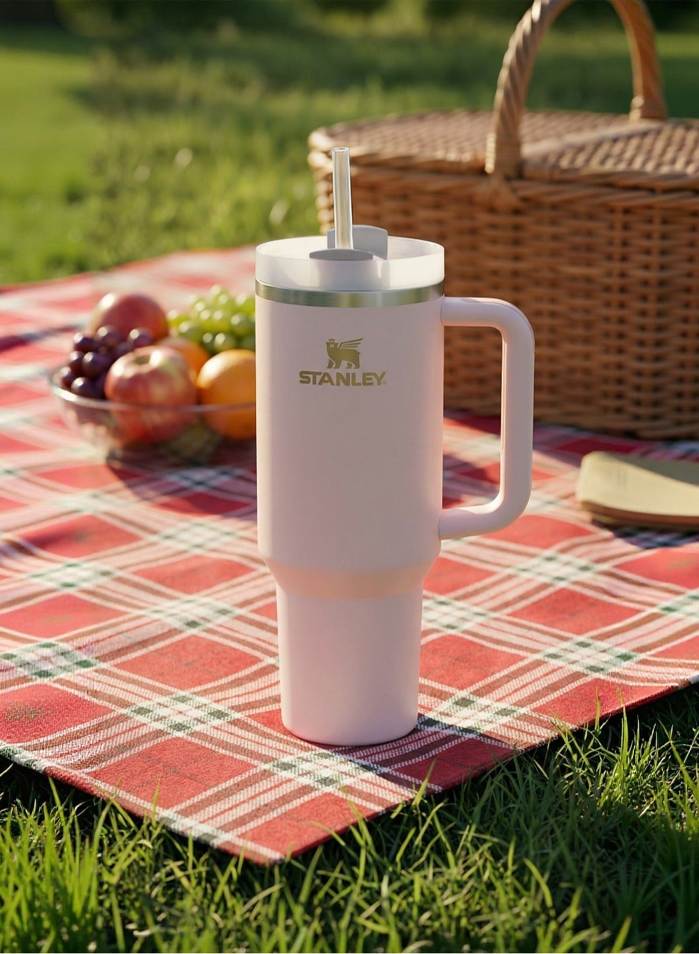 Stanley 40oz Quencher H20 Flowstate Stainless Steel Vacuum Insulated Tumbler with Lid and Straw for Water, Iced Tea or Coffee, Smoothie and More, Cream (Rose Quartz)